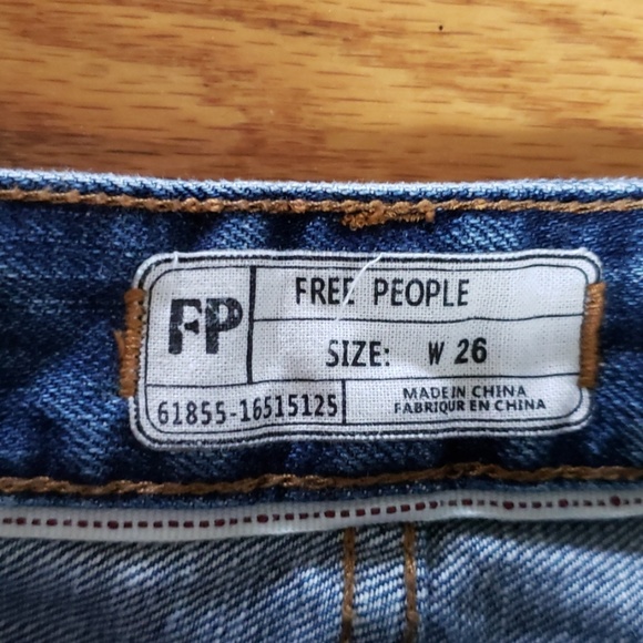 Free People High rise distressed button fly shorts - Picture 4 of 7